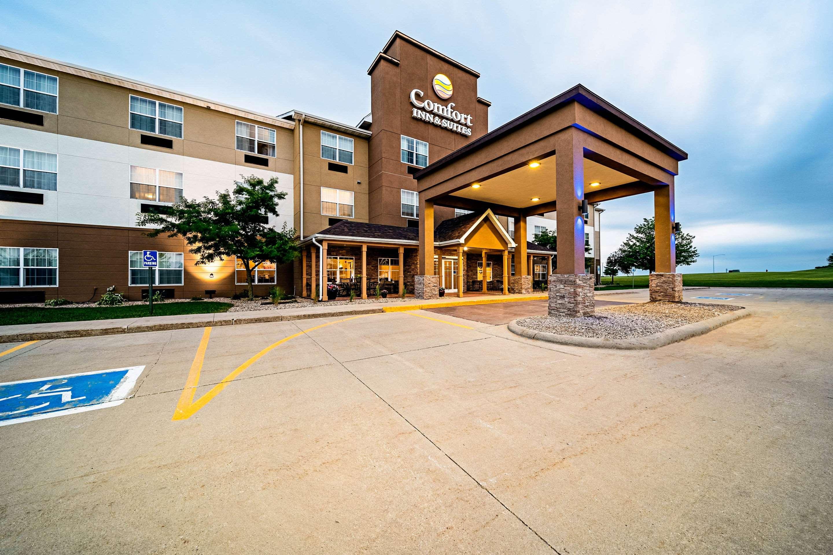 Comfort Inn & Suites Independence Exterior foto